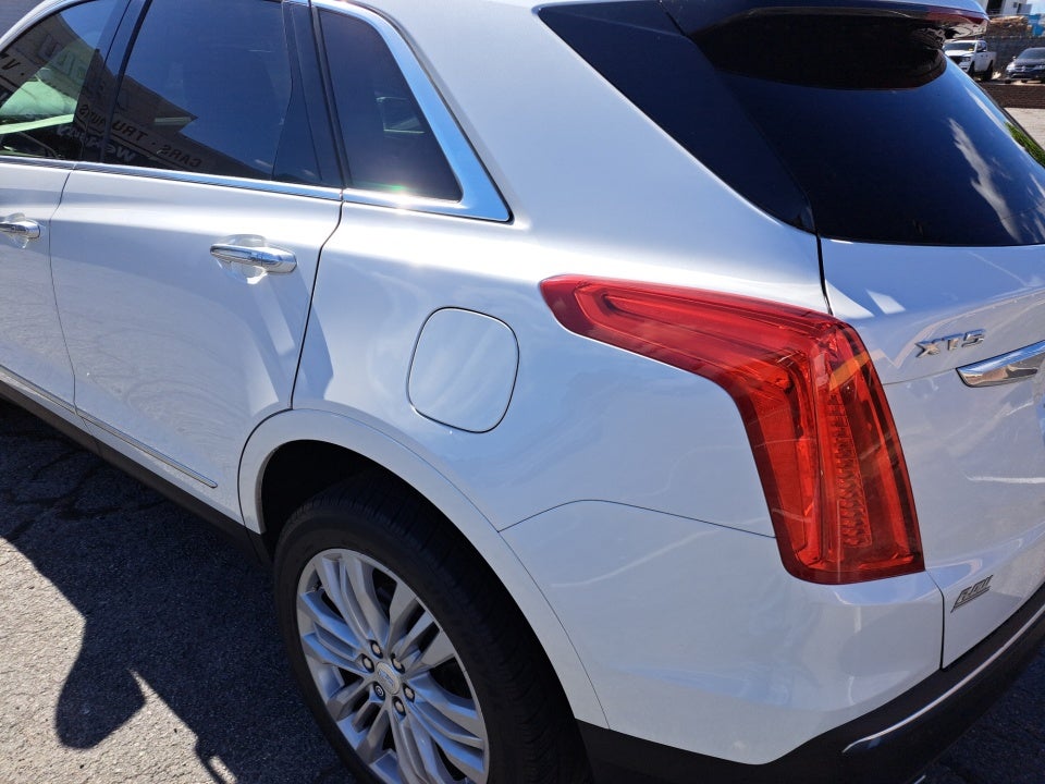 2017 Cadillac XT5 Premium Luxury