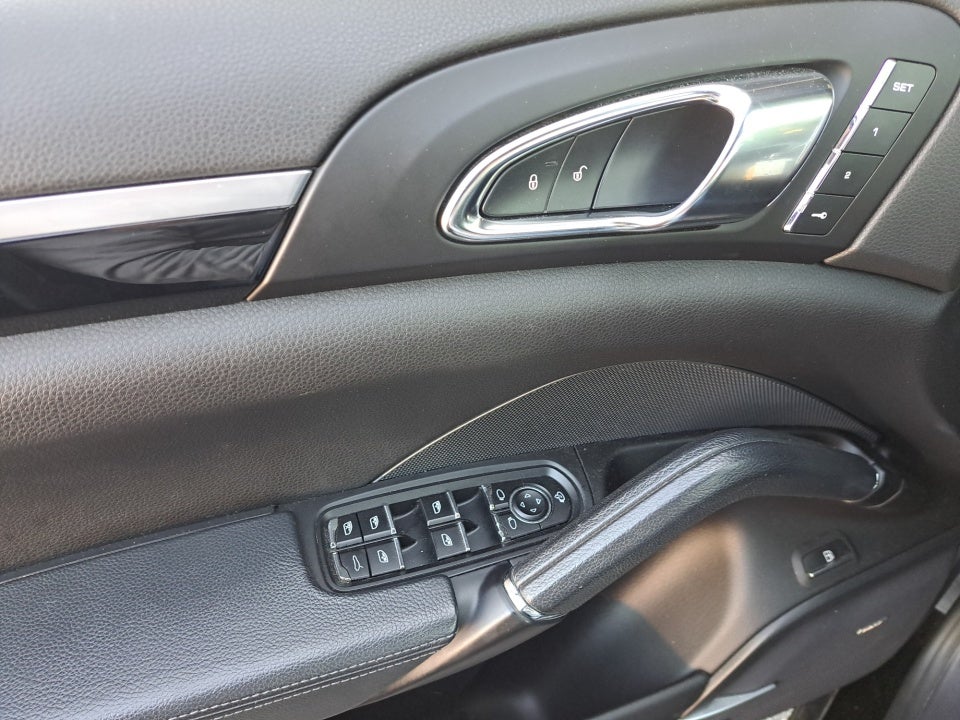 2015 Porsche Cayenne E-Hybrid S