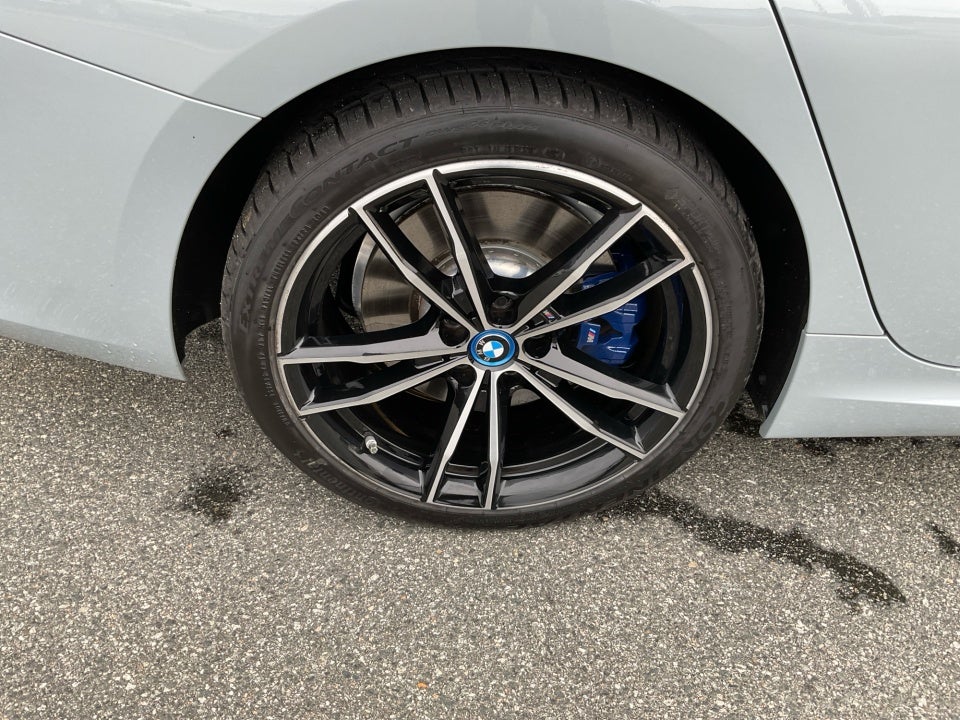 2023 BMW 330e xDrive