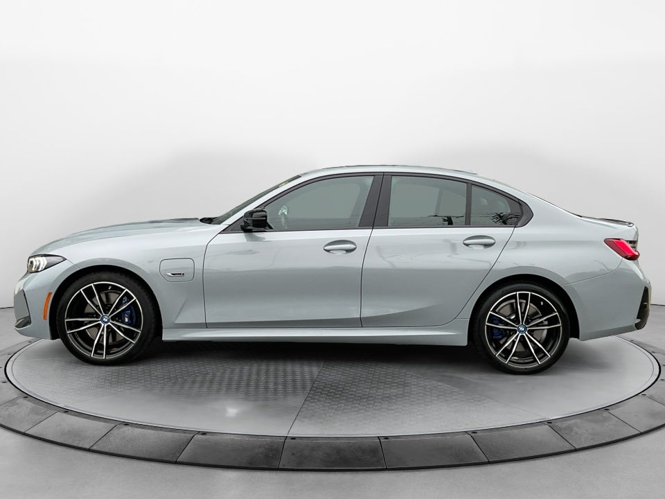 2023 BMW 330e xDrive