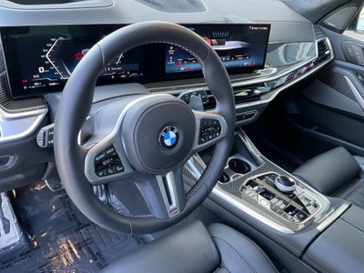2024 BMW X7 M60i