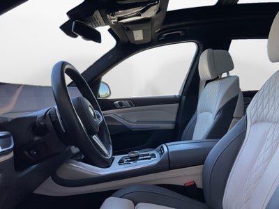 2024 BMW X7 M60i