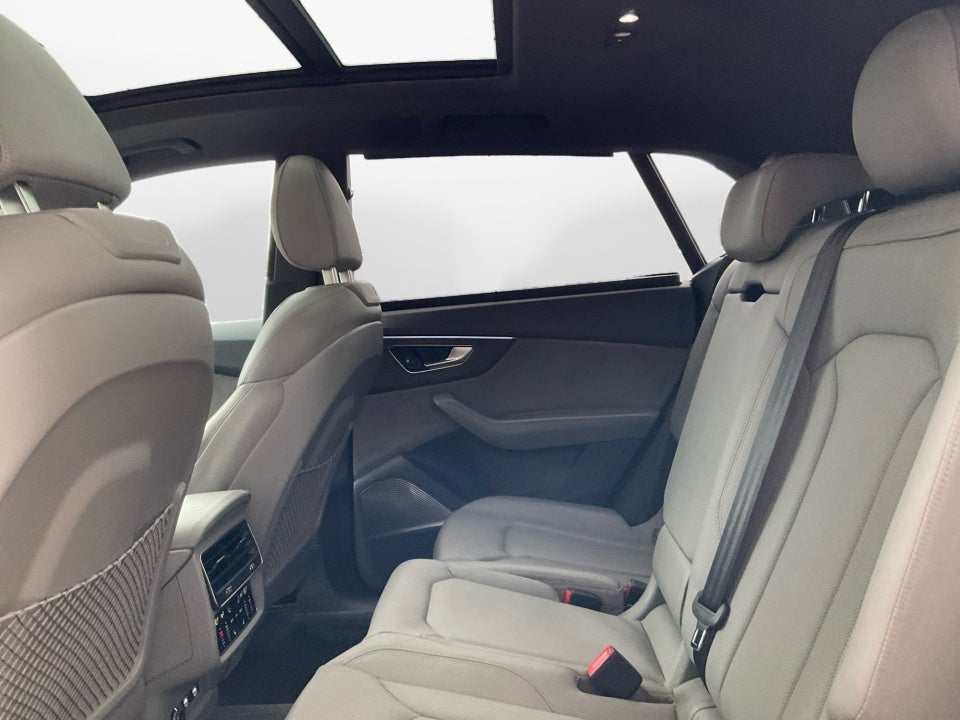 2019 Audi Q8 55 Premium