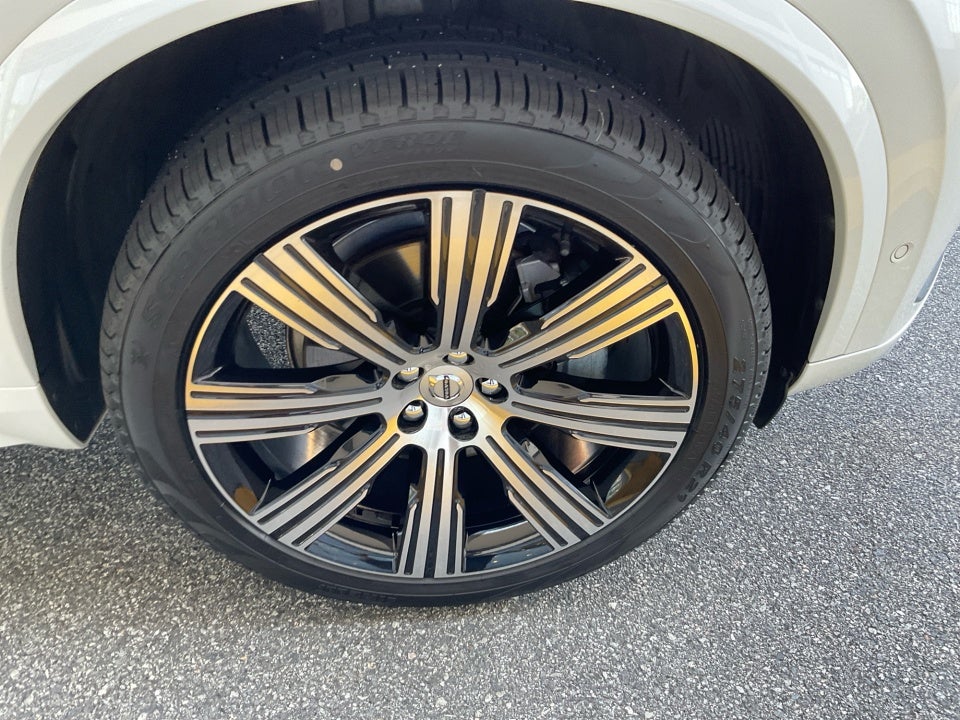 2022 Volvo XC90 Inscription