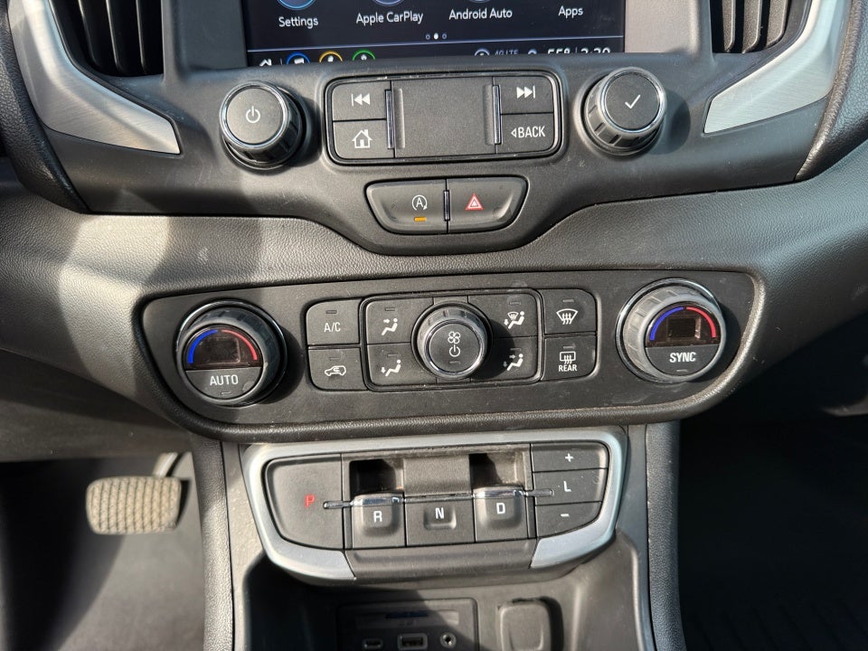 2022 GMC Terrain AWD SLT