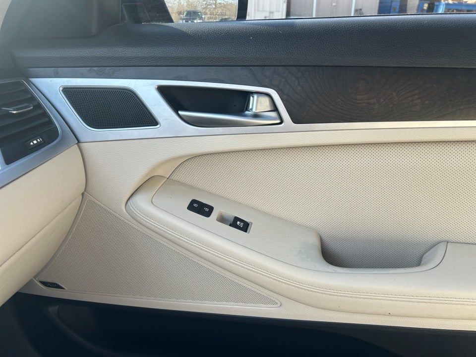 2016 Hyundai Genesis 3.8