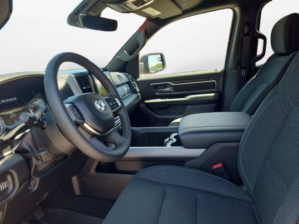 2025 RAM 1500 Big Horn Crew Cab 4x4 5'7" Box