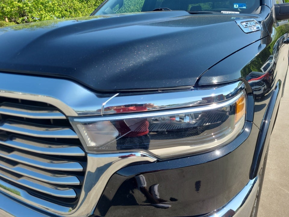 2025 RAM 1500 Laramie Crew Cab 4x4 5'7" Box