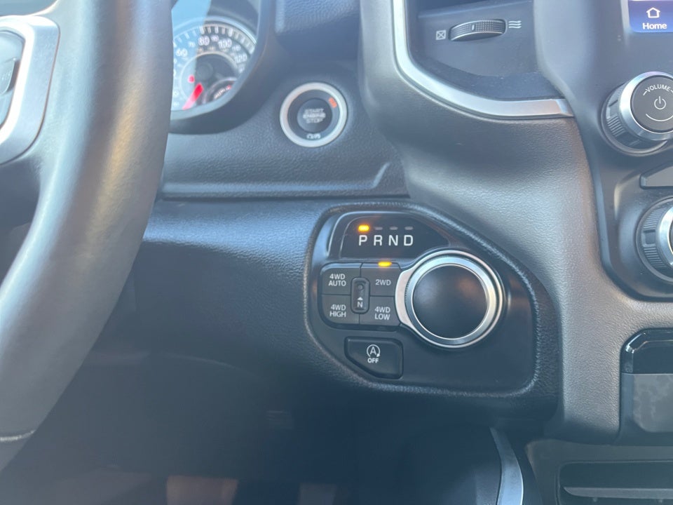 2022 RAM 1500 Big Horn Crew Cab 4x4 5'7" Box