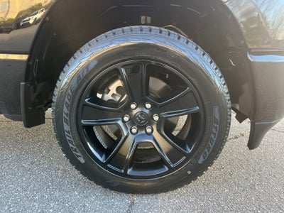 2022 RAM 1500 Big Horn Crew Cab 4x4 5'7" Box