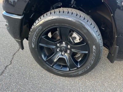 2022 RAM 1500 Big Horn Crew Cab 4x4 5'7" Box