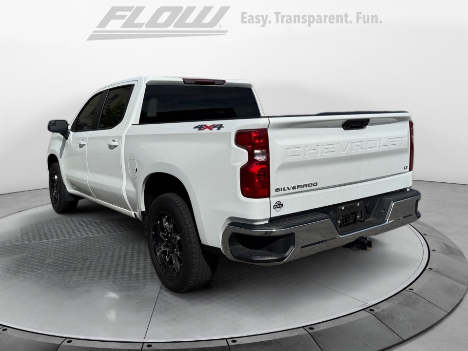2022 Chevrolet Silverado 4WD Crew Cab Standard Bed LT