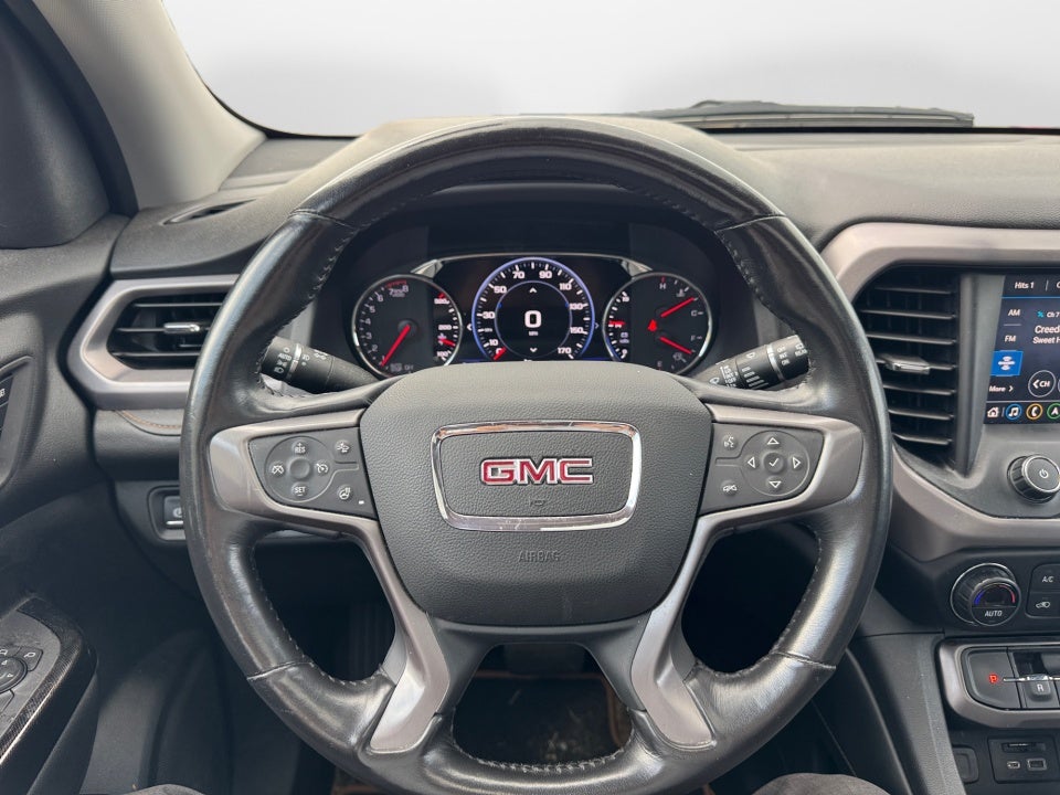 2022 GMC Acadia AT4