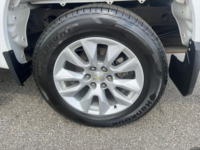 2020 Chevrolet Silverado 4WD Crew Cab Short Bed Custom