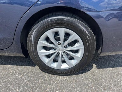 2015 Toyota CAMRY LE