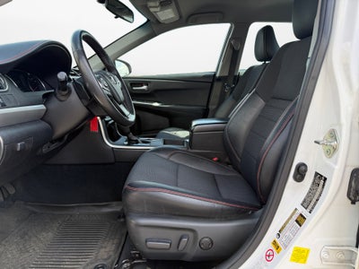 2017 Toyota CAMRY SE