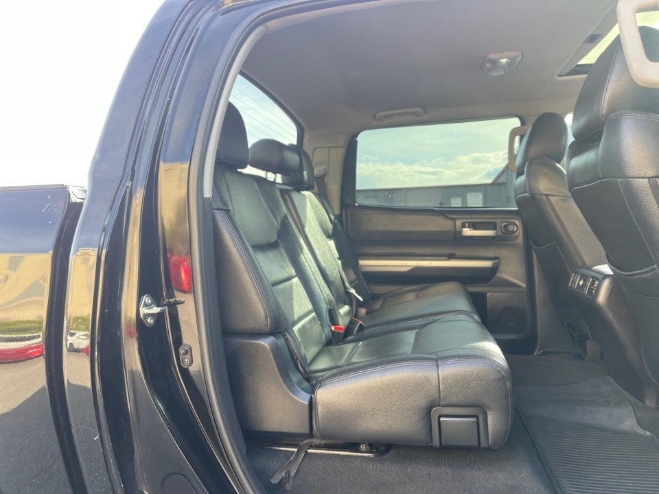2016 Toyota TUNDRA 4X4 SR5 5.7L V8