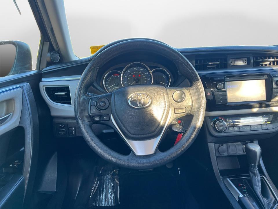 2015 Toyota COROLLA LE
