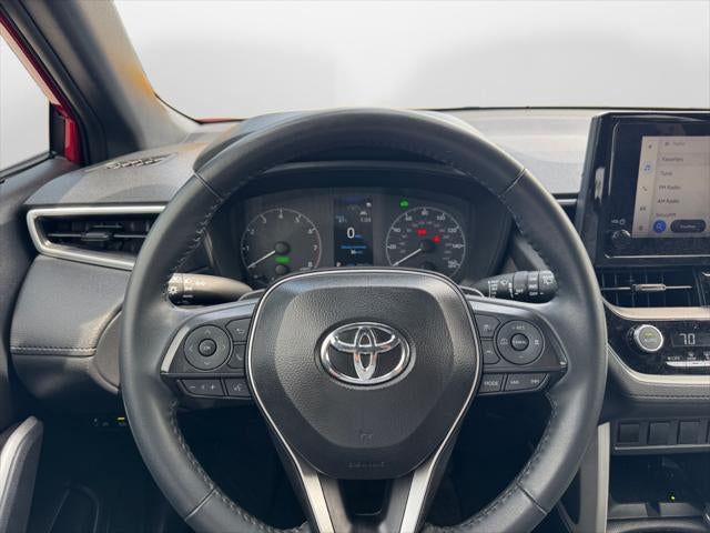 2025 Toyota COROLLA CROSS HV SE