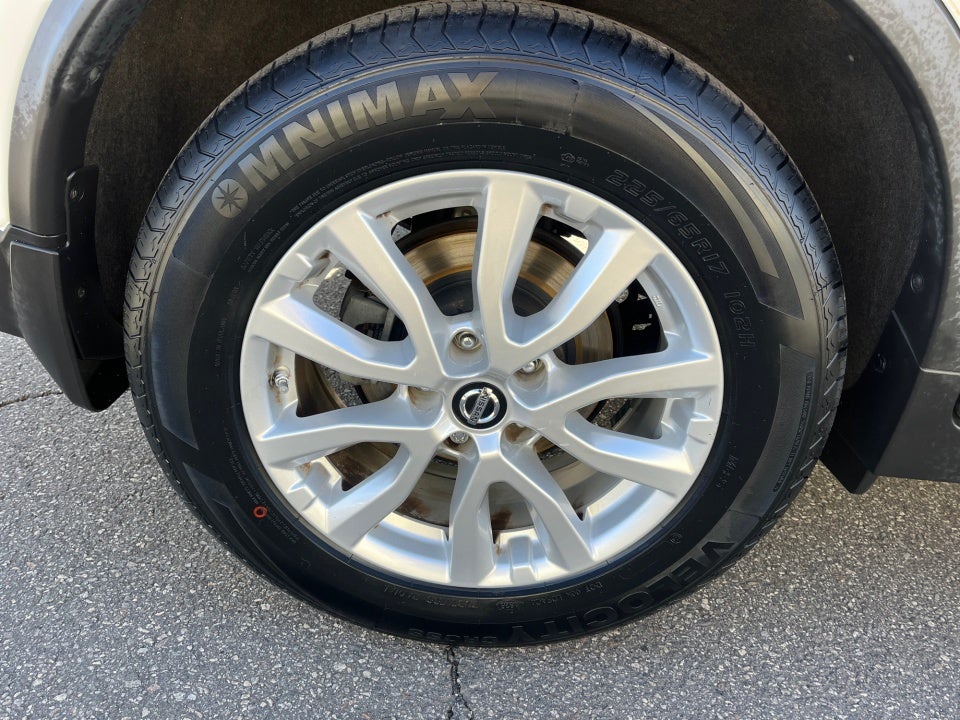 2017 Nissan Rogue SV