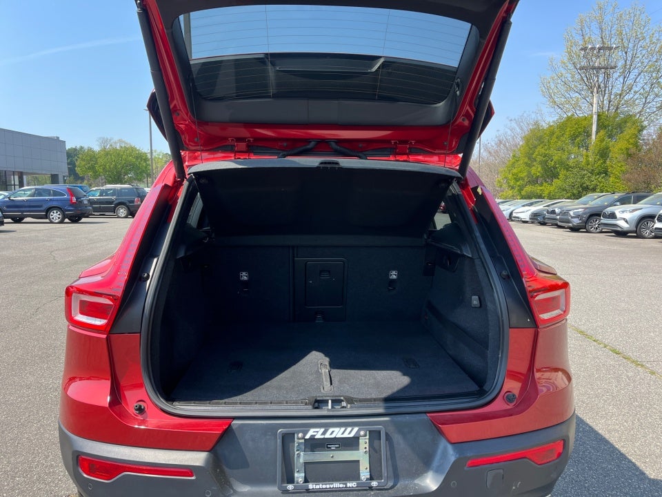 2019 Volvo XC40 T4 Momentum