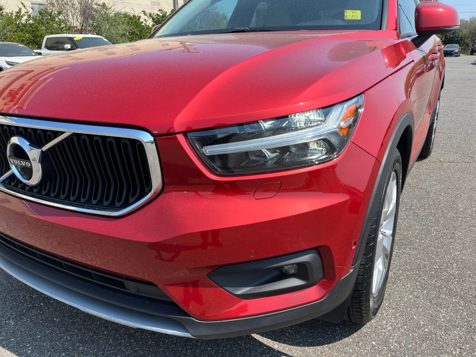 2019 Volvo XC40 T4 Momentum