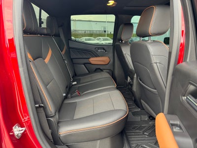 2024 GMC Canyon 4WD AT4