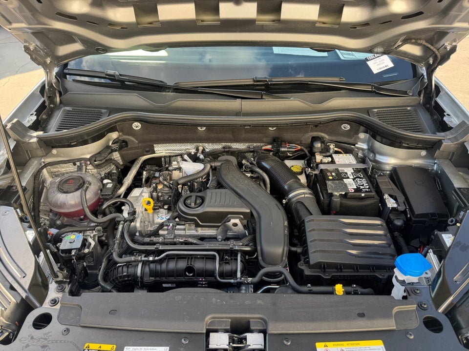 2025 Volkswagen Taos 1.5T SE