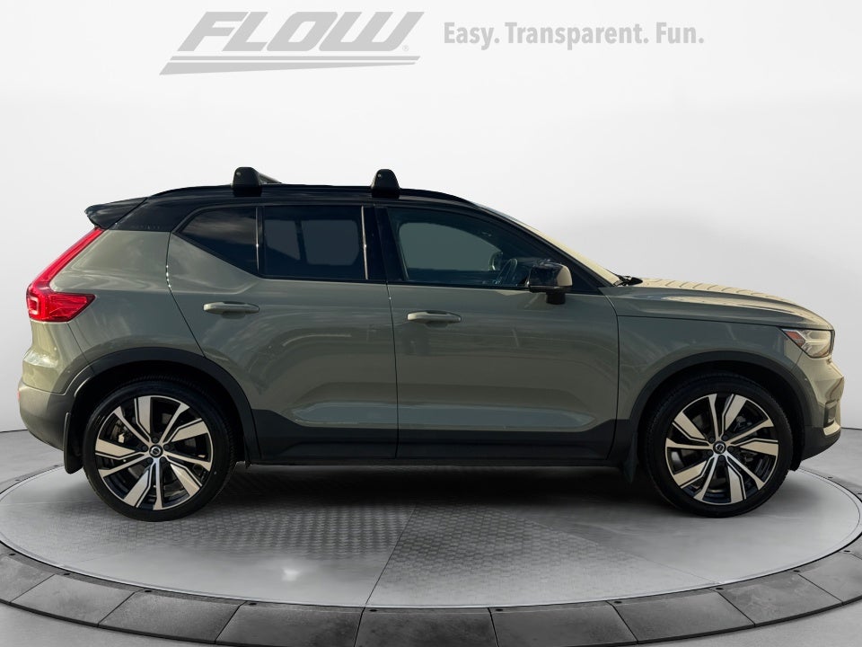2021 Volvo XC40 Recharge Pure Electric P8