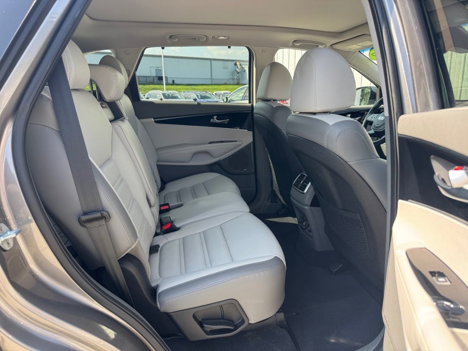 2019 Kia Sorento SX V6