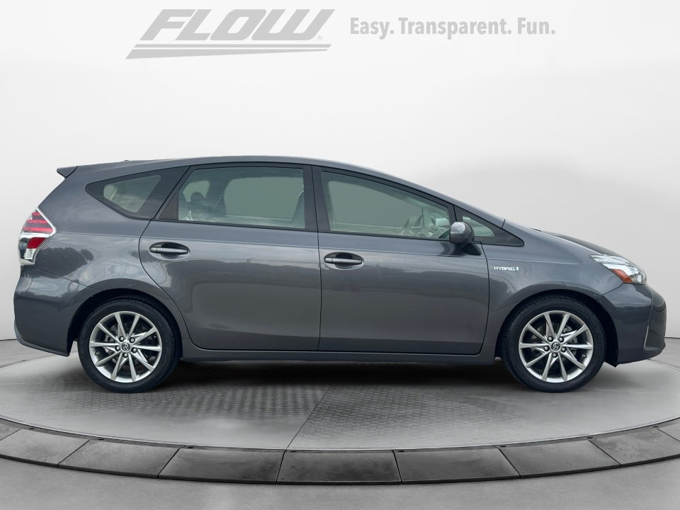 2015 Toyota Prius v Five