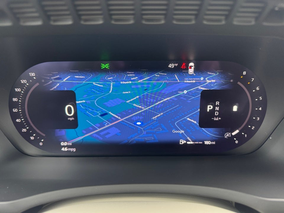 2023 Volvo XC90 B5 Plus