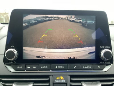 2022 Nissan Altima SR FWD