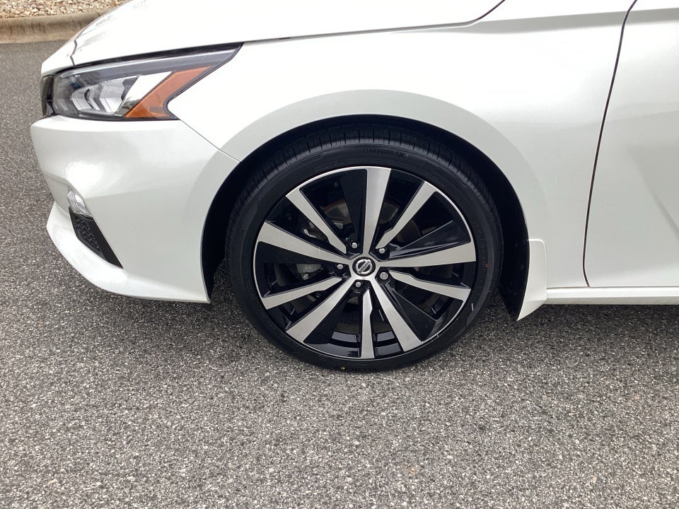 2022 Nissan Altima SR FWD