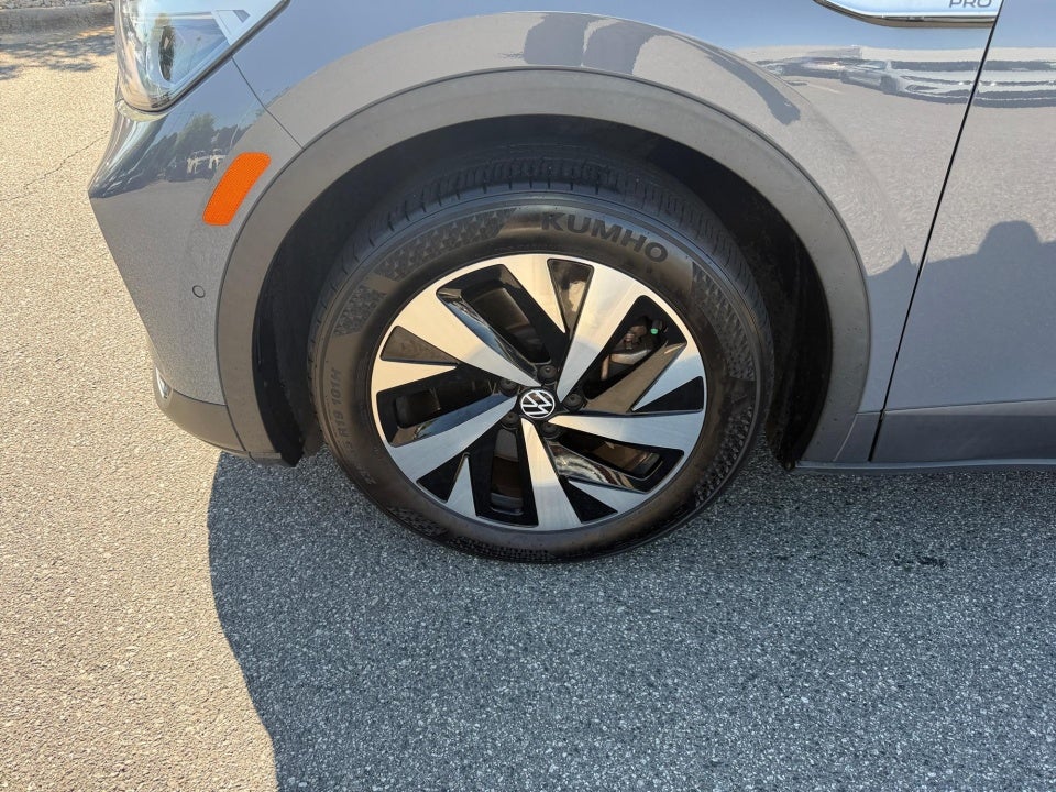 2023 Volkswagen ID.4 Pro