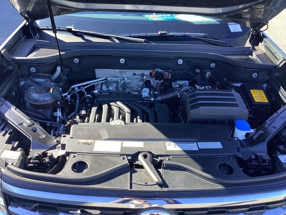 2021 Volkswagen Atlas 3.6L V6 SE w/Technology R-Line