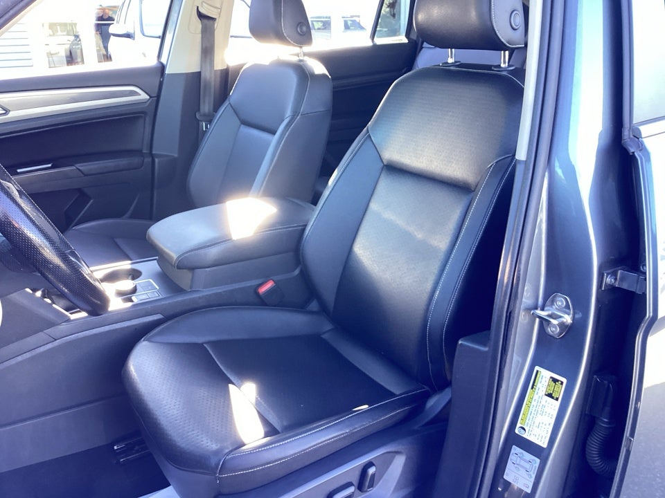 2021 Volkswagen Atlas 3.6L V6 SE w/Technology R-Line