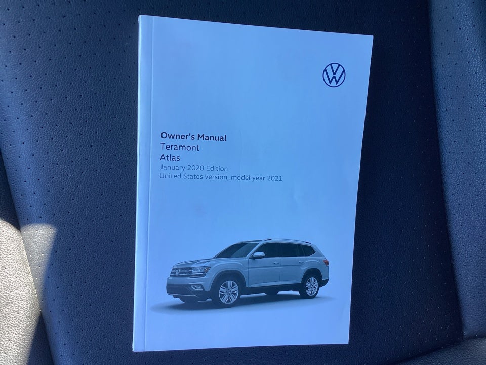 2021 Volkswagen Atlas 3.6L V6 SE w/Technology R-Line
