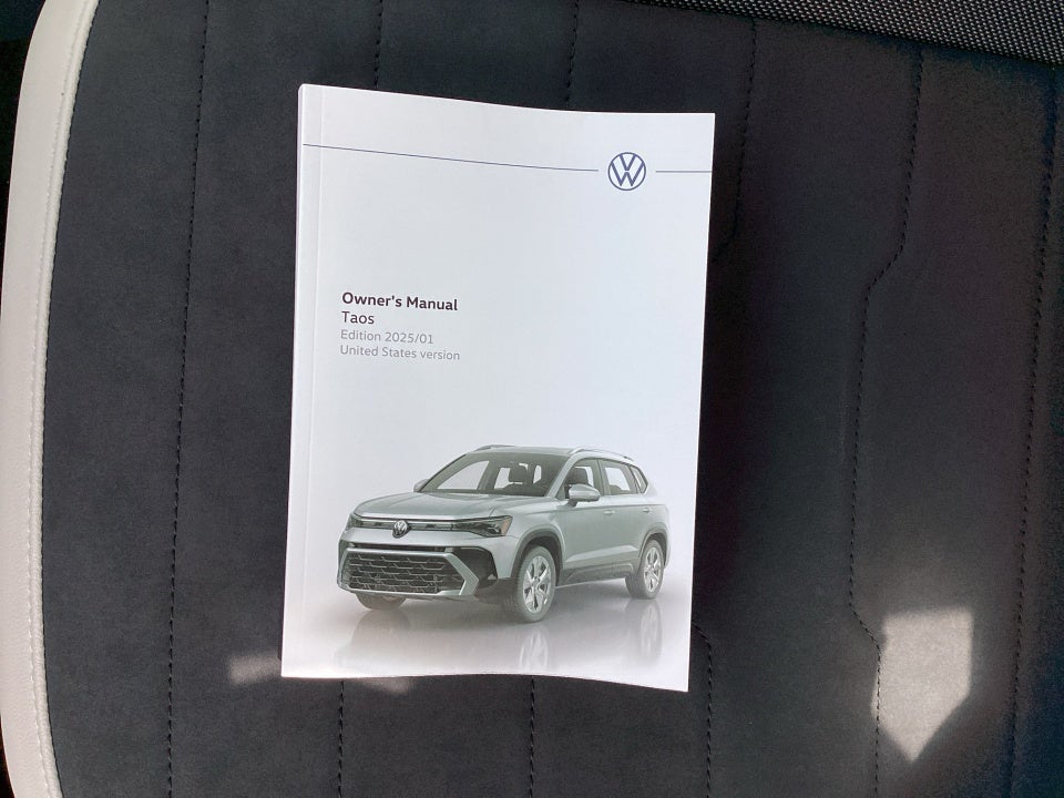 2025 Volkswagen Taos 1.5T SE