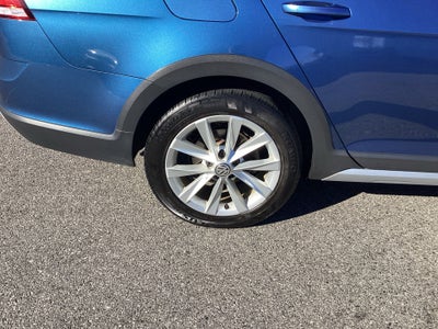 2018 Volkswagen Golf Alltrack TSI S