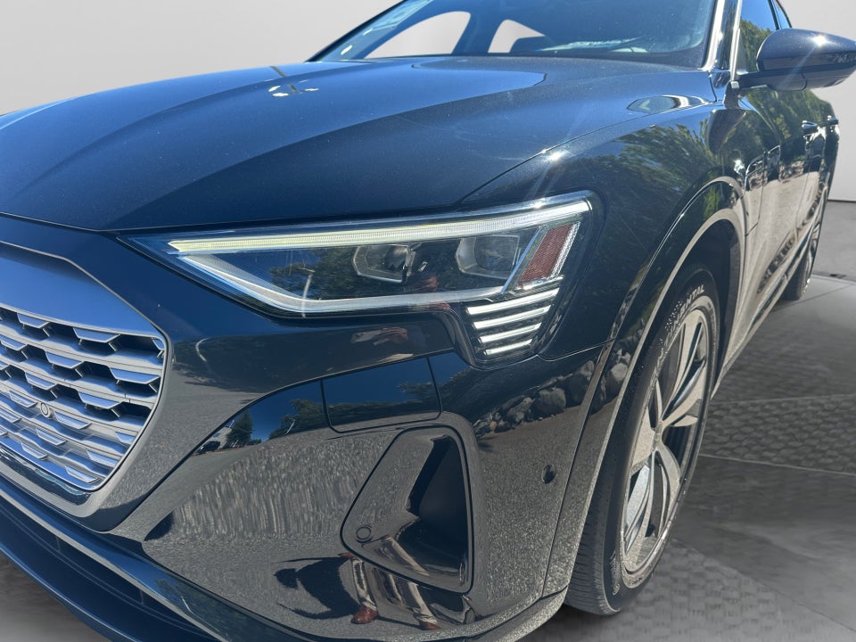 2024 Audi Q8 e-tron Premium Plus