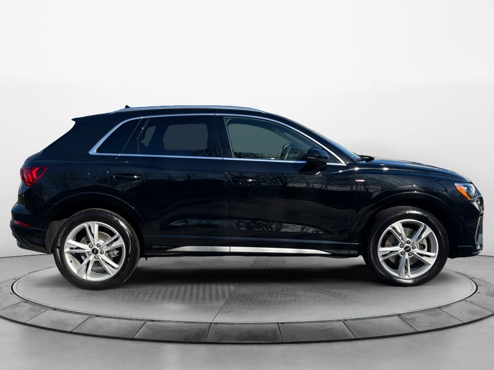 2022 Audi Q3 Premium 45 TFSI S line quattro Tiptronic