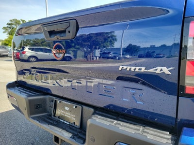 2023 Nissan Frontier Crew Cab PRO-4X 4x4