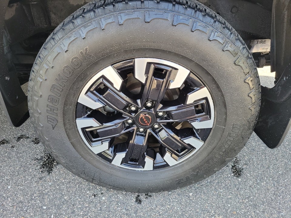 2023 Nissan Frontier Crew Cab PRO-4X 4x4