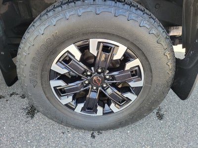 2023 Nissan Frontier Crew Cab PRO-4X 4x4