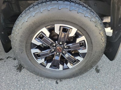 2023 Nissan Frontier Crew Cab PRO-4X 4x4