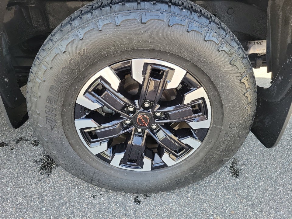 2023 Nissan Frontier Crew Cab PRO-4X 4x4