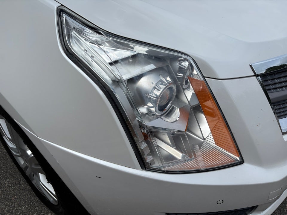 2011 Cadillac SRX Luxury Collection