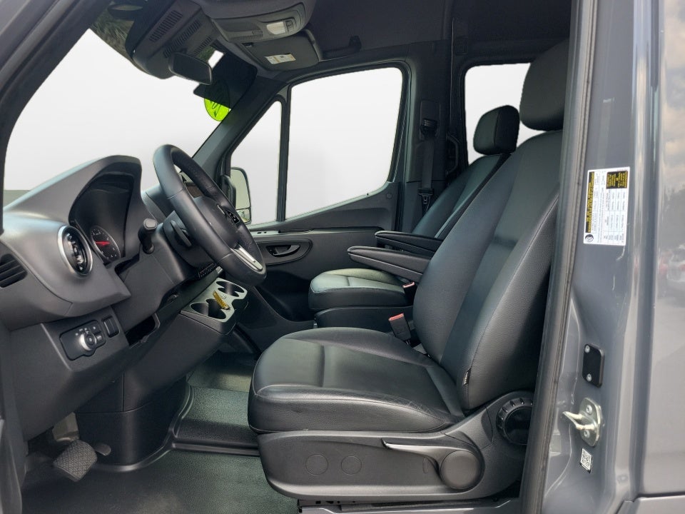 2022 Mercedes-Benz Sprinter 2500 Standard Roof V6