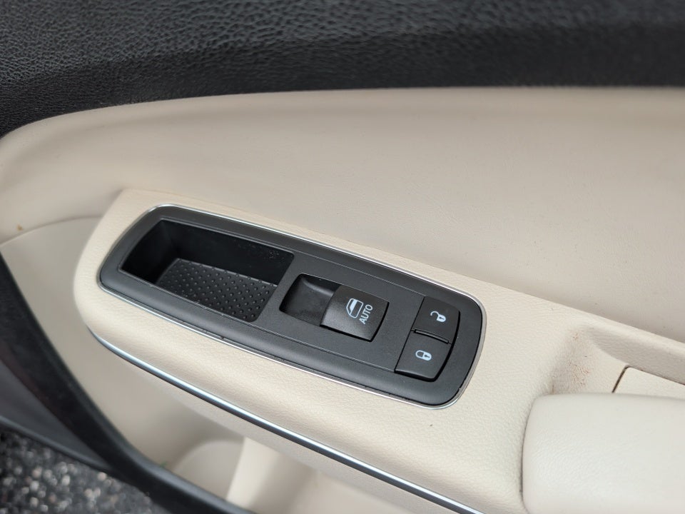 2017 Chrysler 300C 300C